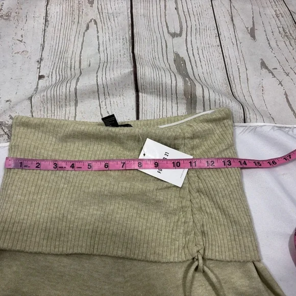 NWOT Forever 21 Avocado Green Tan Wide Leg Ruched Drawstring Fold over Pants - Picture 6 of 10